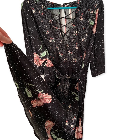 Xhilaration Black and Pink Flower Dress Size Medium Rayon Dress. - Picture 7 of 17